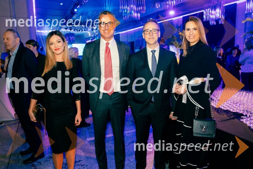  ... ;  Luigi Fuzio, predsednik uprave, Intesa Sanpaolo Bank;  ... ;  ... Delova osebnost leta 2024 je zdravnik Samo Zver