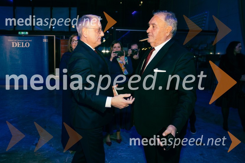  Matjaž Han, minister za gospodarstvo, turizem in šport;  Bojan Budja, odgovorni urednik Dela in Slovenskih novicDelova osebnost leta 2024 je zdravnik Samo Zver