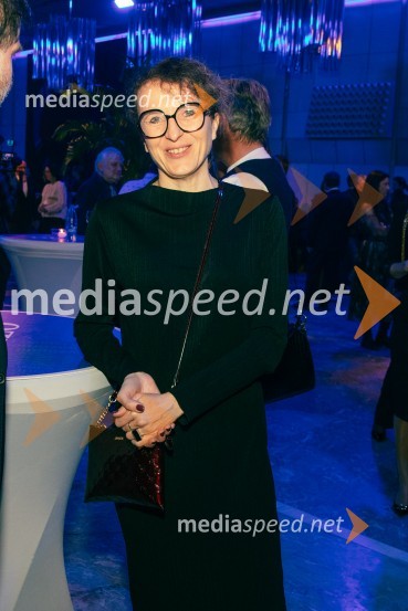  Polona Lovšin, vodja komunikacij, Riko d.o.o.Delova osebnost leta 2024 je zdravnik Samo Zver