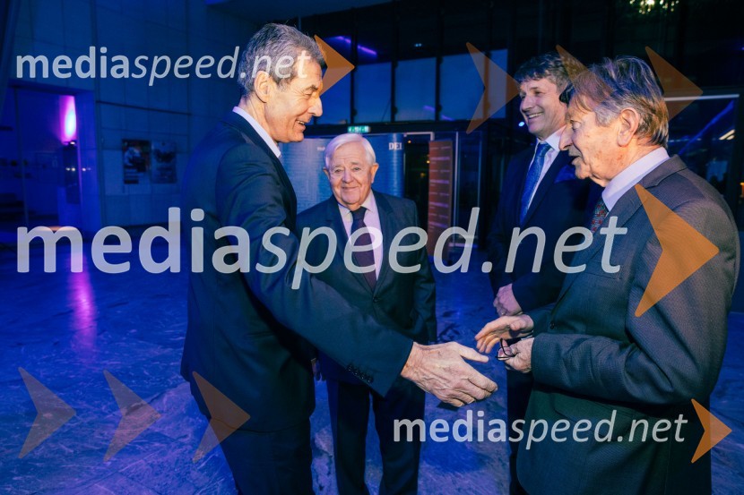  Stojan Petrič, direktor Kolektor;  Milan Kučan, nekdanji predsednik Republike Slovenije; mag. Borut Sajovic, minister za obrambo RS;  Geza  VogrinčičDelova osebnost leta 2024 je zdravnik Samo Zver