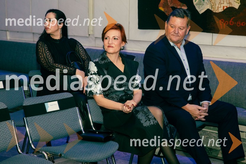 dr. Asta Vrečko, ministrica za kulturo; dr. Aleksander Jevšek, minister za kohezijo in regionalni razvojDelova osebnost leta 2024 je zdravnik Samo Zver