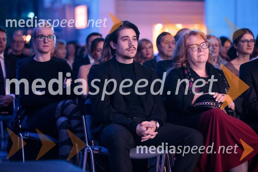  Bojan Cvjetićanin, Joker Out;  Maja Plaz, predsednica društva SOS-telefonDelova osebnost leta 2024 je zdravnik Samo Zver