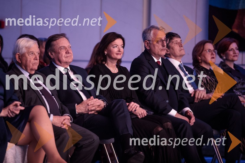  Milan Kučan, nekdanji predsednik Republike Slovenije;  Tanja Fajon, podpredsednica vlade in ministrica za zunanje zadeve;  Zoran Janković, župan, Mestna občina Ljubljana; mag. Borut Sajovic, minister za obrambo RS;  Matjaž Han, minister za gospodarstvo, turizem in športDelova osebnost leta 2024 je zdravnik Samo Zver