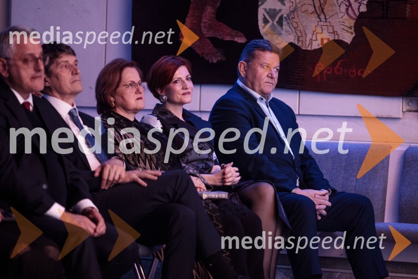  Matjaž Han, minister za gospodarstvo, turizem in šport; mag. Borut Sajovic, minister za obrambo RS;  ... ; dr. Asta Vrečko, ministrica za kulturo; dr. Aleksander Jevšek, minister za kohezijo in regionalni razvojDelova osebnost leta 2024 je zdravnik Samo Zver