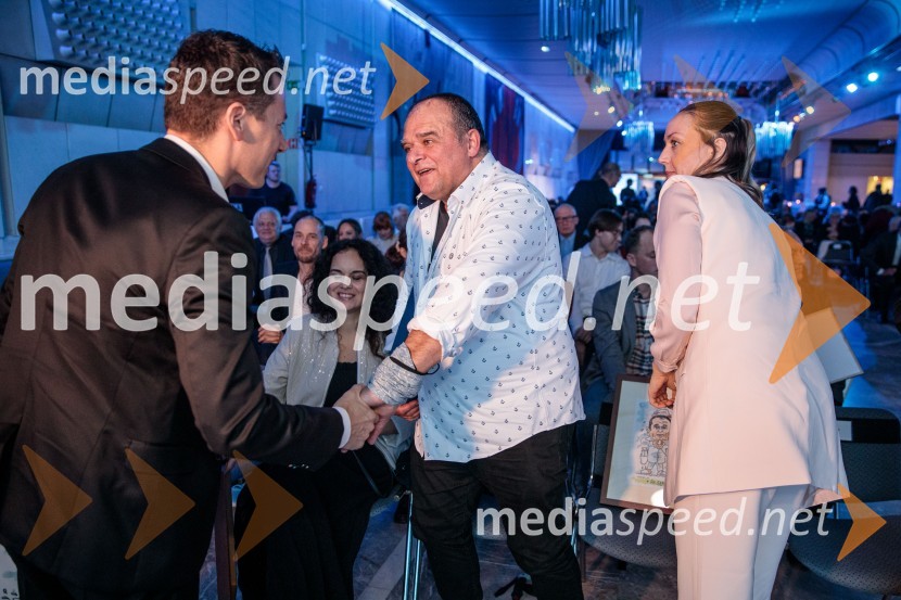  Tilen Genov; dr. Samo Zver, zdravnikDelova osebnost leta 2024 je zdravnik Samo Zver