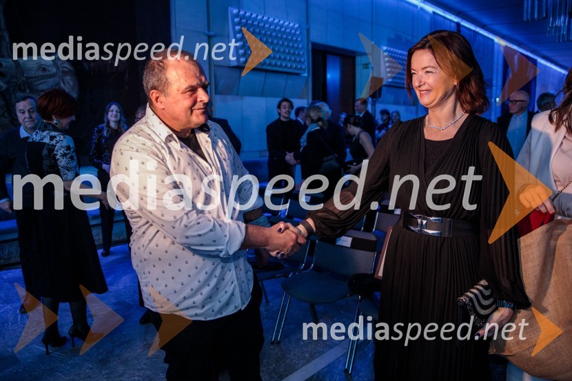 dr. Samo Zver, zdravnik;  Tanja Fajon, podpredsednica vlade in ministrica za zunanje zadeveDelova osebnost leta 2024 je zdravnik Samo Zver