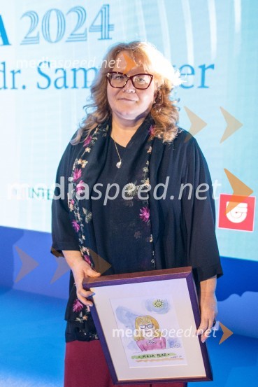  Maja Plaz, predsednica društva SOS-telefonDelova osebnost leta 2024 je zdravnik Samo Zver