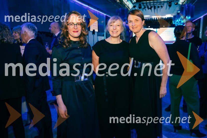  Jana Lutovac Lah, voditeljica;  Renata Lovrak, direktorica korporativnega komuniciranja Ljubljanske Mlekarne;  Estera Lah Poljak, vodja korporativnega komuniciranja, Delo d.o.o.Delova osebnost leta 2024 je zdravnik Samo Zver