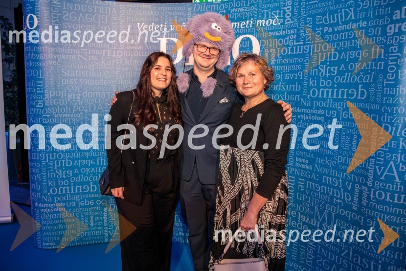  ... ; dr. Uroš Ocepek , profesor, Srednja tehniška in poklicna šola Trbovlje;  Sonja  Klopčič, avtorica knjig Voditeljstvo, AEIOU voditeljstva in soavtorica knjige Moj vodnikDelova osebnost leta 2024 je zdravnik Samo Zver