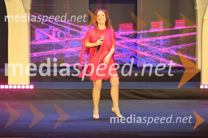  Regina Kogoj, pevkaMiss Slovenije 2024