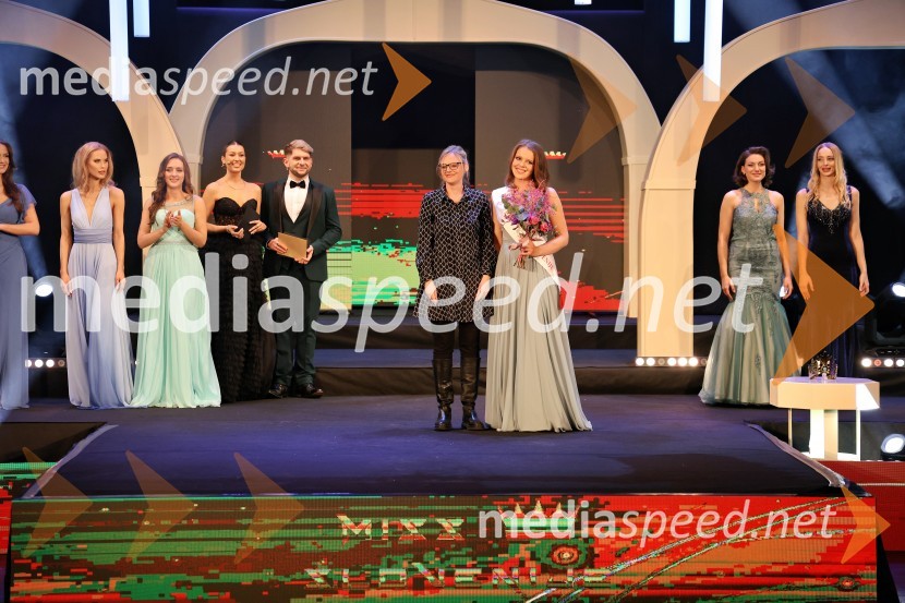  Ajda Janovsky, novinarka, revija Suzy;  Helena Pokeržnik, miss Slovenskih novic, Miss Slovenije 2024Miss Slovenije 2024