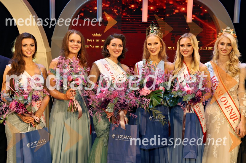 Tara Tofaj, miss fotogeničnosti, Miss Slovenije 2024;  Tjaša Žnidaršič, miss simpatičnosti, Miss Slovenije 2024;  Katja Zver, prva spremljevalka, Miss Slovenije 2024;  Amadea Zupan, Miss Slovenia 2024;  Neja Prosenjak, druga spremljevalka, Miss Slovenije 2024;  Alida Tomanič, Miss Slovenije 2023Miss Slovenije 2024