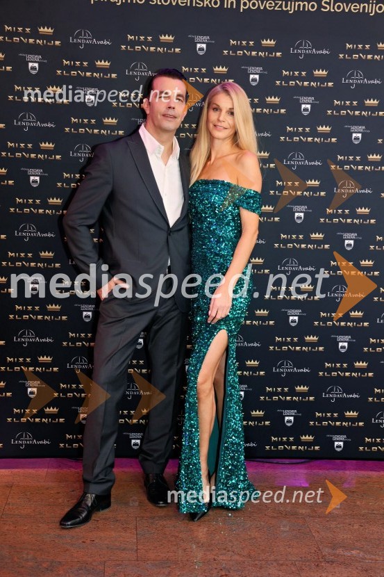  Rok Ferengja, pevec, Rok'n band;  Jelka Verk, organizatorka, podjetnica, lastnica licence Miss SlovenijeMiss Slovenije 2024