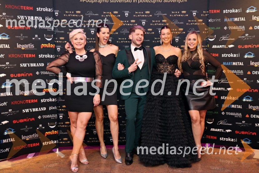  Ana  Praznik, voditeljica, pevka Bepop;  Alenka  Husič, pevka, skupina Bepop;  Klemen Bunderla, radijski voditelj, radio Aktual;  Maja Čolić, Miss Slovenije 2020/21;  Tinkara Fortuna, skupina BepopMiss Slovenije 2024