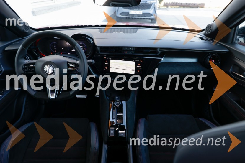 Alfa Romeo Junior, slovenska predstavitev