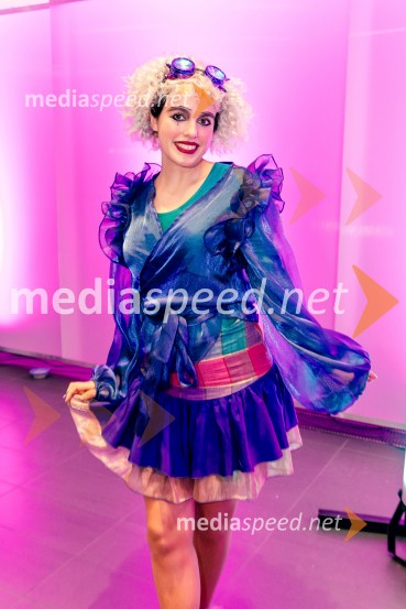  Leatitia Kiki Pohl, KiKi, pevkaNastopajoči na Emi 2025