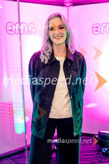  Trine Slabe, pevkaNastopajoči na Emi 2025