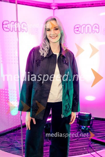  Trine Slabe, pevkaNastopajoči na Emi 2025