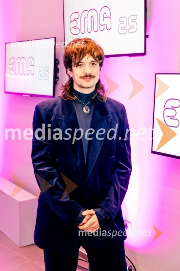  Gregor  Strasbergar, glasbena skupina MRFYNastopajoči na Emi 2025