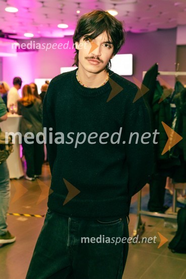  Jon Vitezič, pevecNastopajoči na Emi 2025