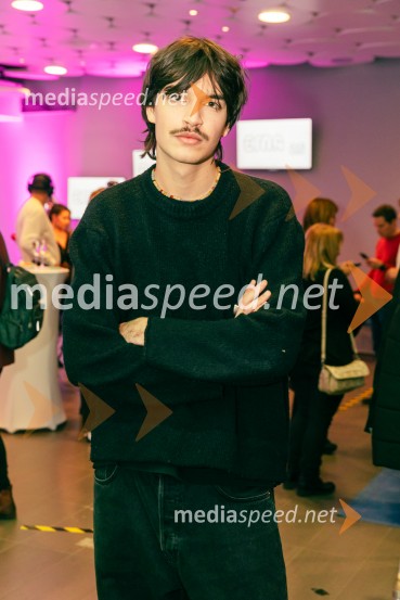  Jon Vitezič, pevecNastopajoči na Emi 2025