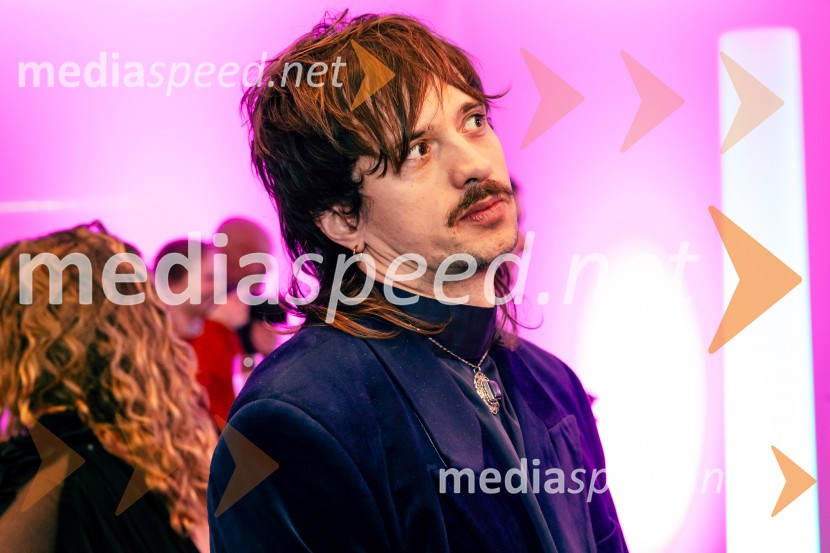  Gregor  Strasbergar, glasbena skupina MRFYNastopajoči na Emi 2025