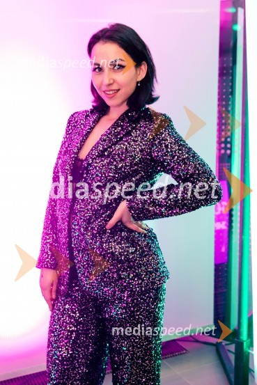  Astrid Kljun, pevkaNastopajoči na Emi 2025