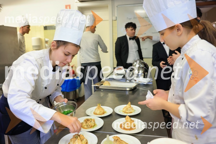 Slavnostno kosilo z grškim chefom Steliosom Fanourakisom na SŠGT Maribor