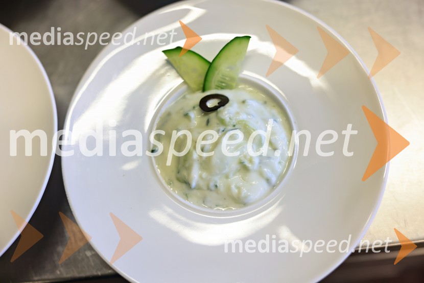 Slavnostno kosilo z grškim chefom Steliosom Fanourakisom na SŠGT Maribor