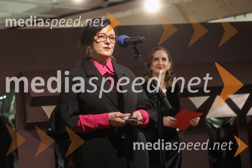  Barbara Koželj Podlogar, vršilka dolžnosti generalnega direktorja Direktorata za ustvarjalnost, Ministrstvo za kulturo;  Alenka Marinič, igralka in klovnesaDušan Jovanović – Kulturni terorist, odprtje razstave v Cankarjevem domu