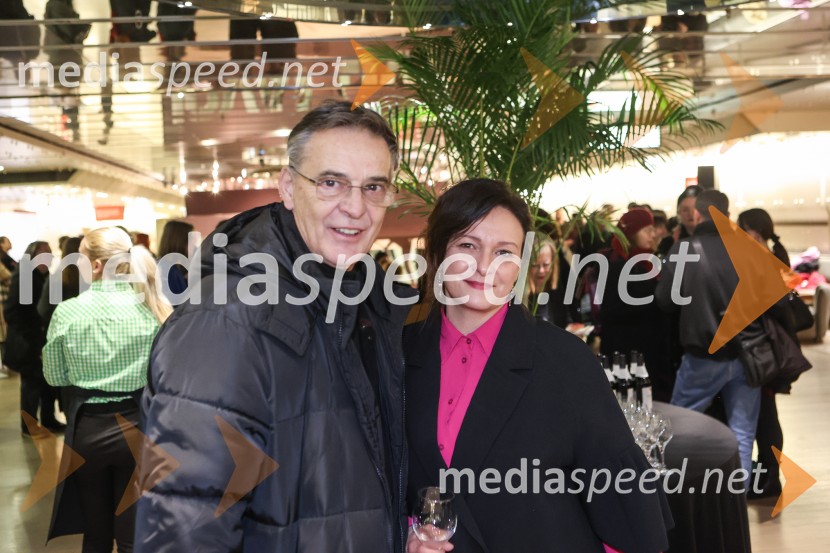   Igor  Samobor, igralec;  Barbara Koželj Podlogar, vršilka dolžnosti generalnega direktorja Direktorata za ustvarjalnost, Ministrstvo za kulturoDušan Jovanović – Kulturni terorist, odprtje razstave v Cankarjevem domu