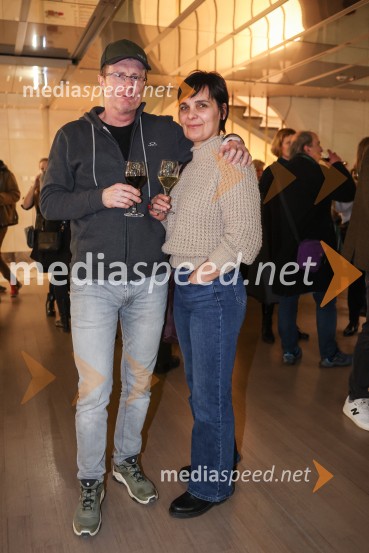  Tadej Golob, pisatelj, novinar, kolumnist in alpinist;  ... Dušan Jovanović – Kulturni terorist, odprtje razstave v Cankarjevem domu