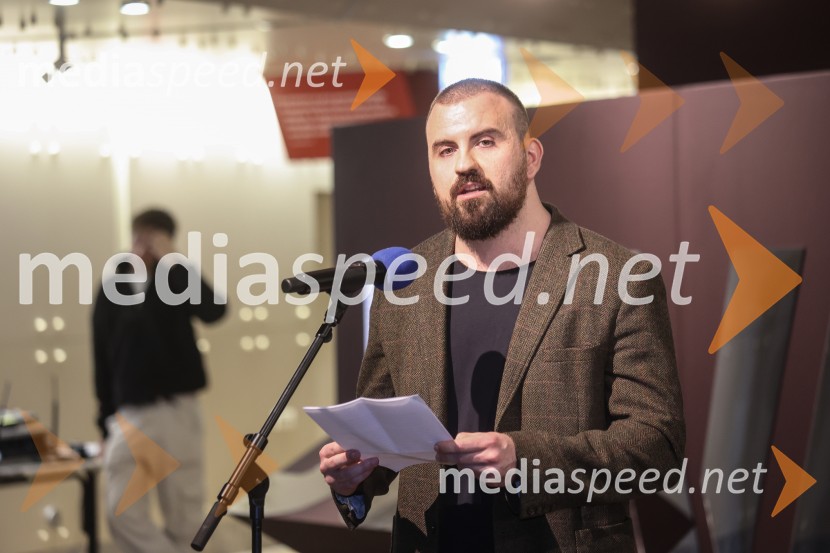 doc.dr. Matic  Kocijančič, Filozofska fakulteta, Univerza v LjubljaniDušan Jovanović – Kulturni terorist, odprtje razstave v Cankarjevem domu