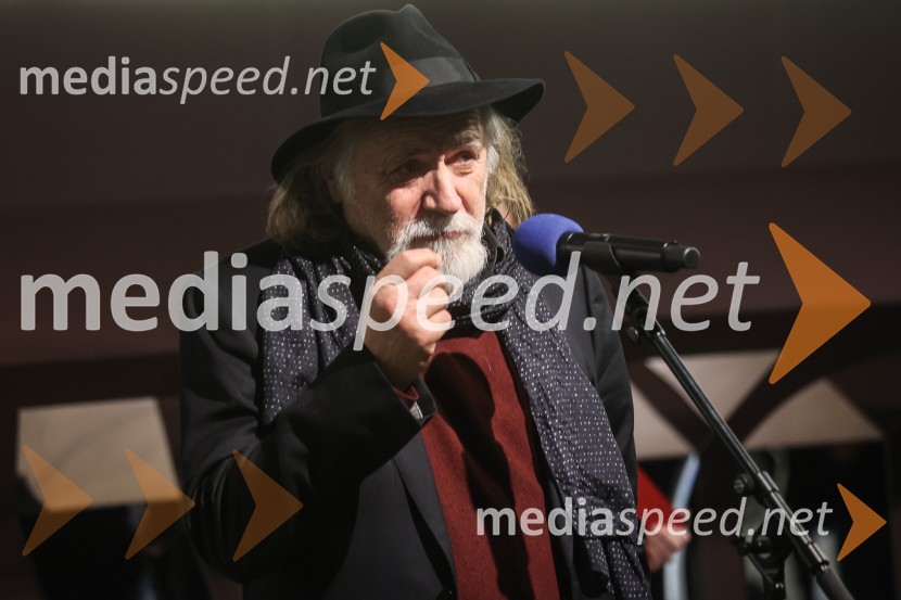  Rade Šerbedžija, igralec, režiser in glasbenikDušan Jovanović – Kulturni terorist, odprtje razstave v Cankarjevem domu