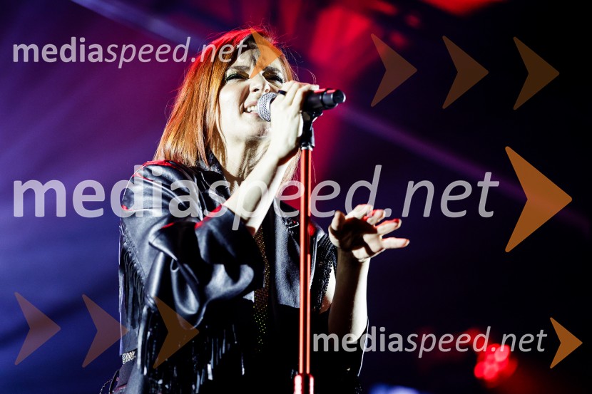 Lara Baruca v Kino Šiška z ekskluzivnim koncertom Potopljena v glasbo