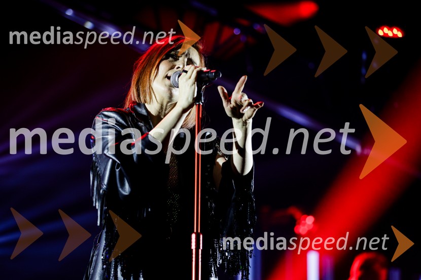 Lara Baruca v Kino Šiška z ekskluzivnim koncertom Potopljena v glasbo