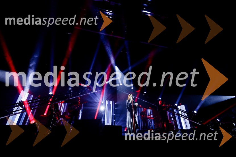 Lara Baruca v Kino Šiška z ekskluzivnim koncertom Potopljena v glasbo