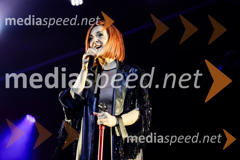 Lara Baruca v Kino Šiška z ekskluzivnim koncertom Potopljena v glasbo