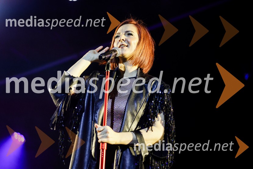 Lara Baruca v Kino Šiška z ekskluzivnim koncertom Potopljena v glasbo