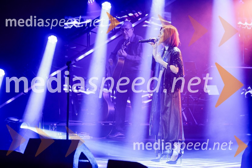 Lara Baruca v Kino Šiška z ekskluzivnim koncertom Potopljena v glasbo