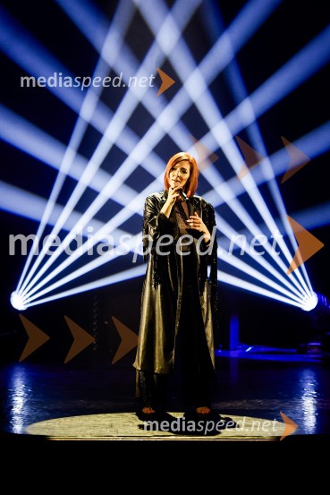 Lara Baruca v Kino Šiška z ekskluzivnim koncertom Potopljena v glasbo