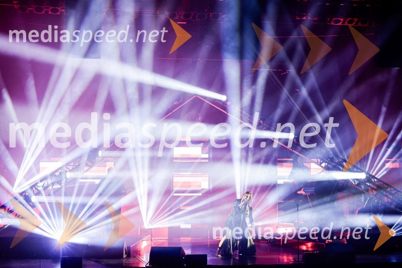 Lara Baruca v Kino Šiška z ekskluzivnim koncertom Potopljena v glasbo