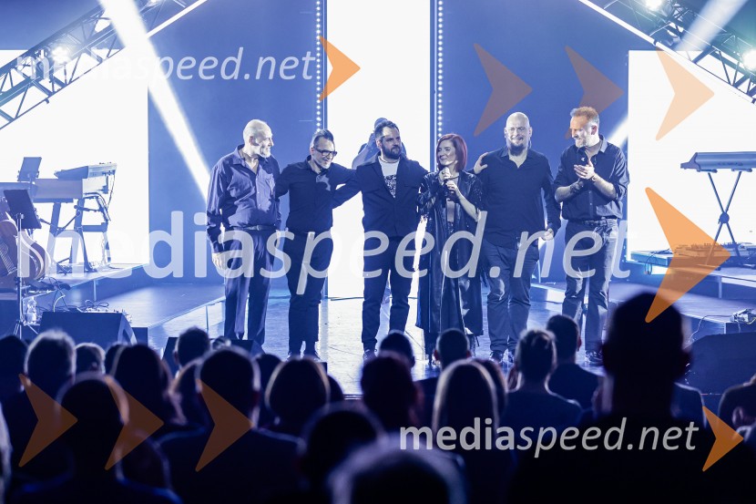 Lara Baruca v Kino Šiška z ekskluzivnim koncertom Potopljena v glasbo