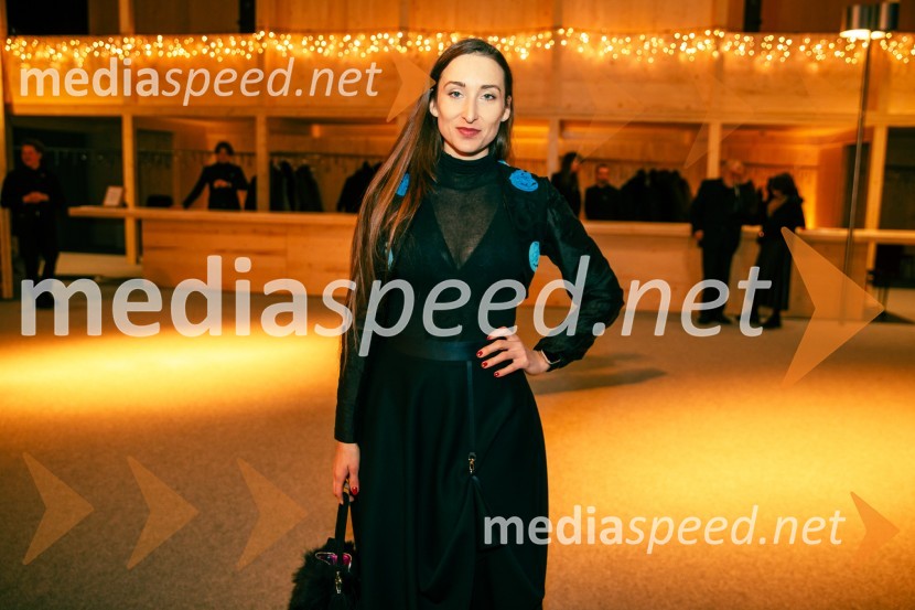  Gaja Višnar, igralkaPremiera Cankarjeve igre Za narodov blagor, SNG Drama Ljubljana