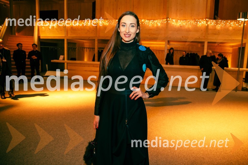  Gaja Višnar, igralkaPremiera Cankarjeve igre Za narodov blagor, SNG Drama Ljubljana