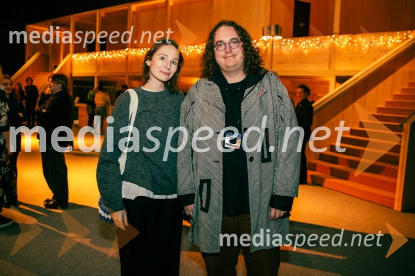  Nika Šoštarič, dramaturginja;  Gašper Stražišar, novinar, gledališki in literarni kritikPremiera Cankarjeve igre Za narodov blagor, SNG Drama Ljubljana