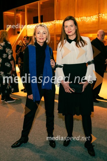  Marjana Ravnjak, novinarka;  Nina Jerman, novinarkaPremiera Cankarjeve igre Za narodov blagor, SNG Drama Ljubljana
