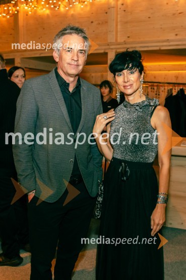  ... ;  dr. Jerca  Legan, antropologinja in strokovnjakinja za strateške komunikacijePremiera Cankarjeve igre Za narodov blagor, SNG Drama Ljubljana