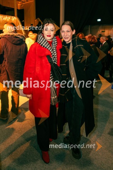  Urška Centa, plesalka flamenka;  Anamaria Bagarić, plesalkaPremiera Cankarjeve igre Za narodov blagor, SNG Drama Ljubljana