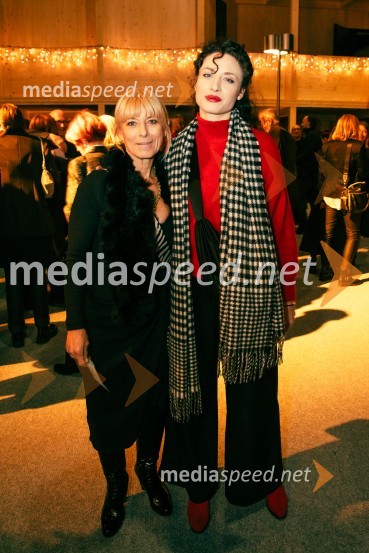  Barbra Jermann, urednica revije Suzy;  Urška Centa, plesalka flamenkaPremiera Cankarjeve igre Za narodov blagor, SNG Drama Ljubljana